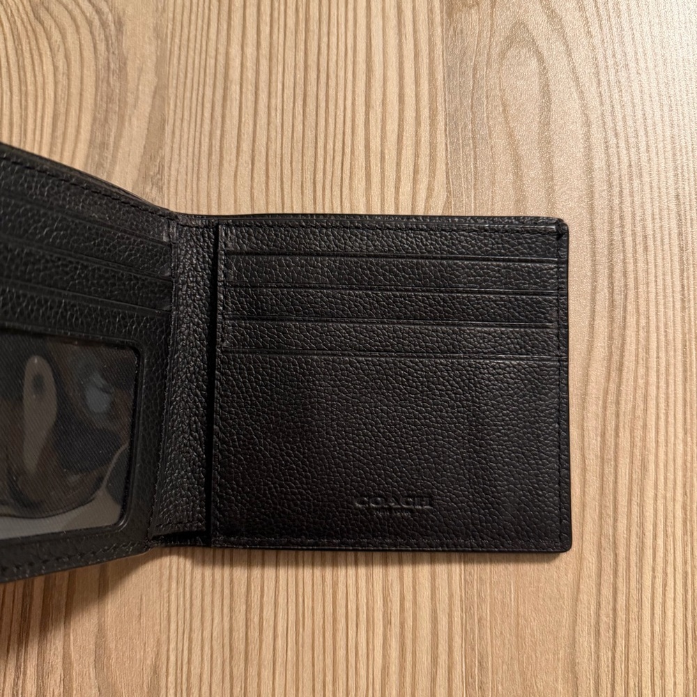 Coach Men's Black Leather Wallet - Picture 4 of 6